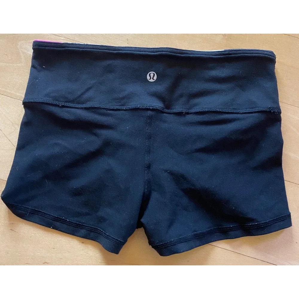 LULULEMON Reversible Boogie Short Black Purple Pink Colorblock Stripes Yoga 4